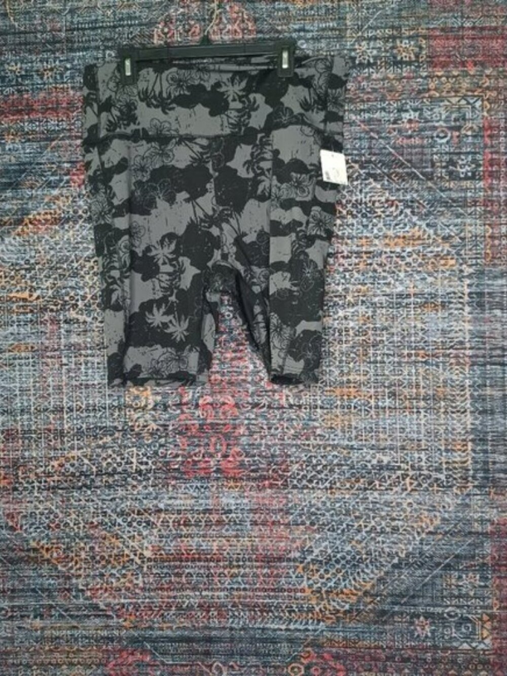 BODY GLOVE womens black gray floral Hawaiian compression shorts 3X NWT